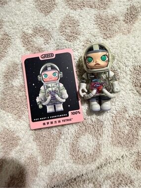 POP MART x Kennyswork Astronaut Vinyl Figure - White & Green Tetris